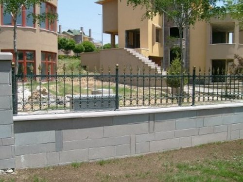 BAHÇE DUVAR KORKULUĞU