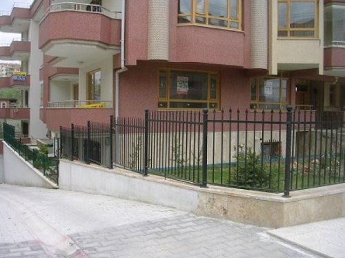 BAHÇE DUVAR KORKULUĞU