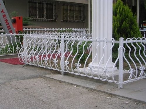 BAHÇE DUVAR KORKULUĞU