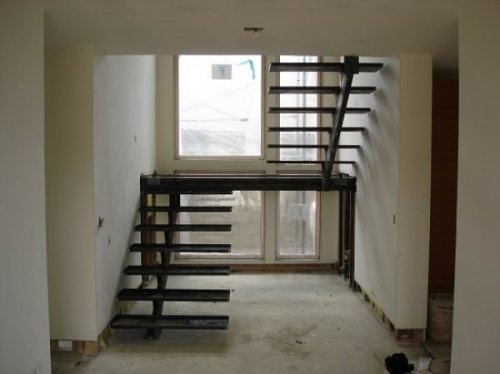 MERDİVEN KORKULUĞU