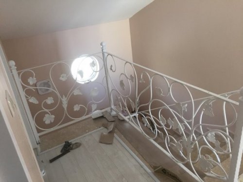 MERDİVEN KORKULUĞU